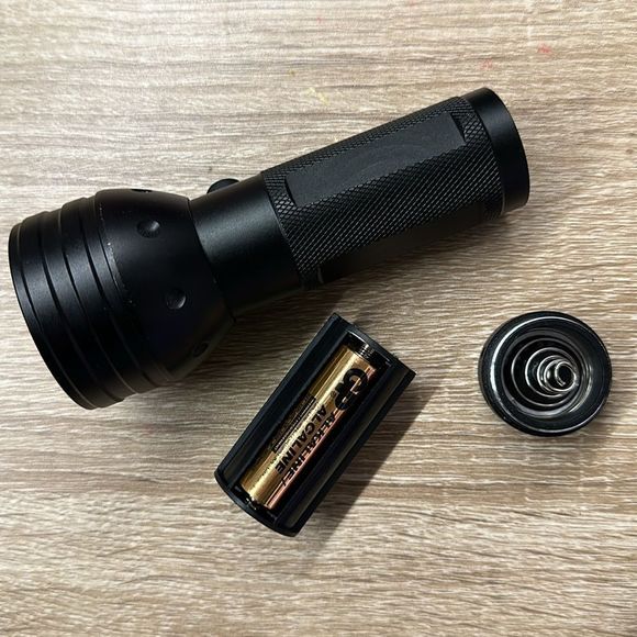 UV Flashlight 360nm, 40 LED Includes 3 AAs + Mini UV Light 8x2.5” - Picture 11 of 11
